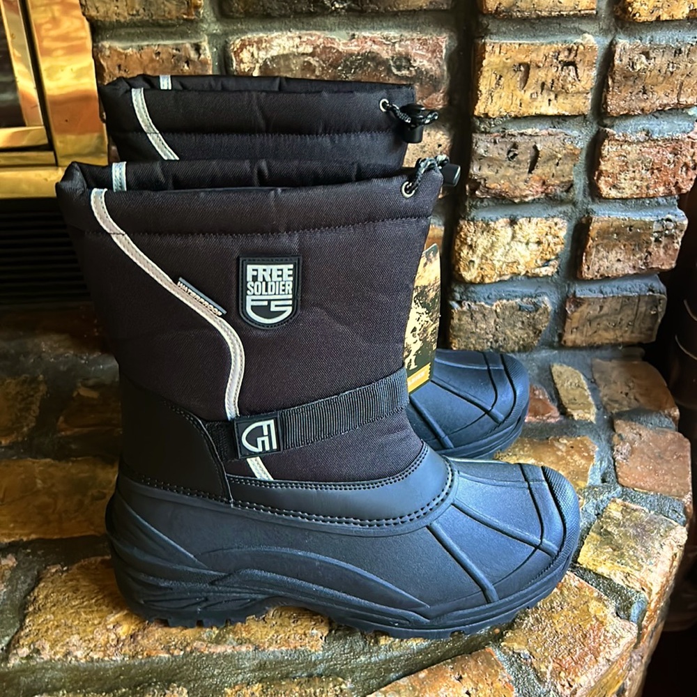 Free Soldier Black Boots.